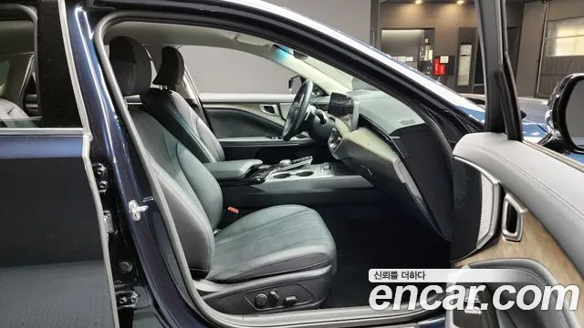 Kia K8 2.5 Бензин 2WD — Фото автомобиля 24