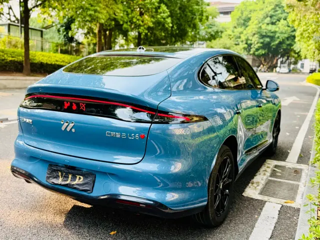 IM Motors LS6 — Фото автомобиля 7