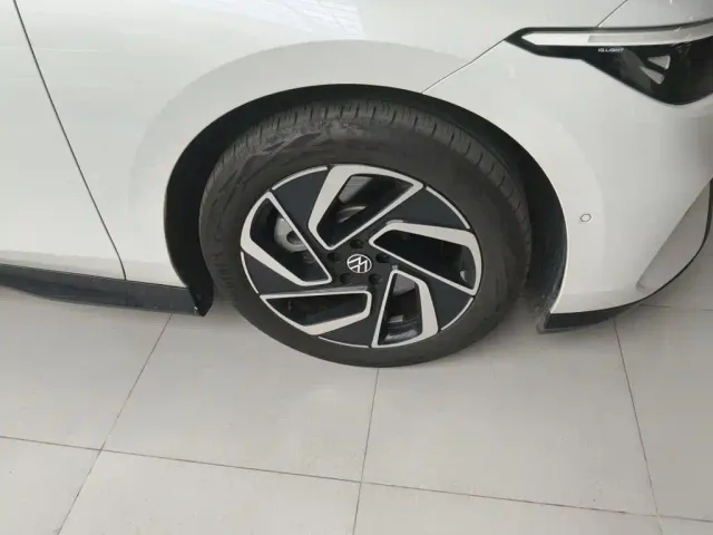 Volkswagen ID.7 Vizzion — Фото автомобиля 8