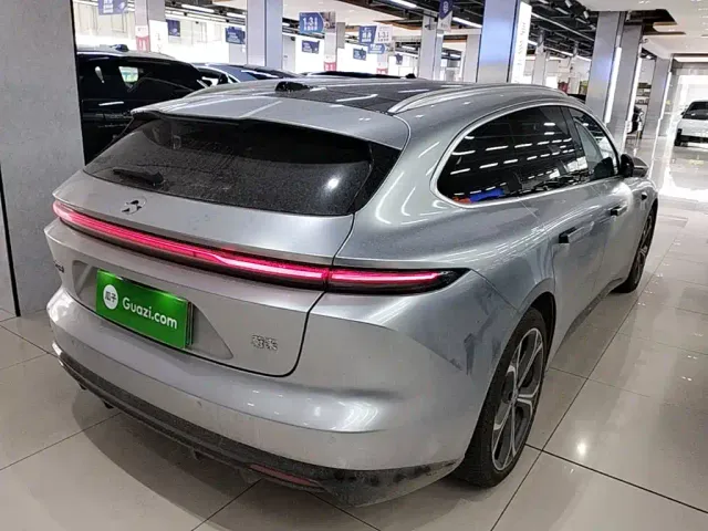 Nio ET5 Touring — Фото автомобиля 6