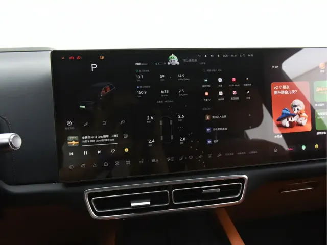 Li Auto L8 — Фото автомобиля 8