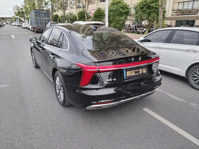 Hongqi H5 — Фото автомобиля 10
