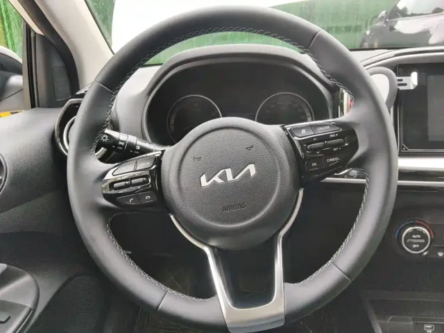 Kia KX1 — Фото автомобиля 6