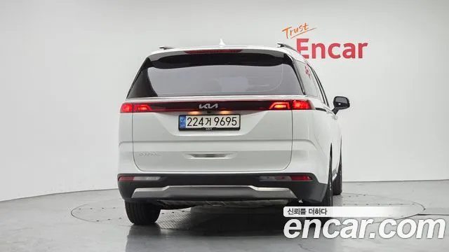 Kia Canival Carnival 4 поколение Бензин 9 мест Signature — Фото автомобиля 4