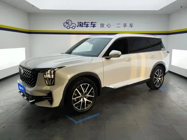 Фотография автомобиля — GAC Trumpchi GS8