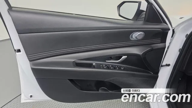 Hyundai Avante CN7 — Фото автомобиля 13