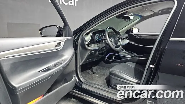 Hyundai Grandeur Grandeur (New) — Фото автомобиля 15