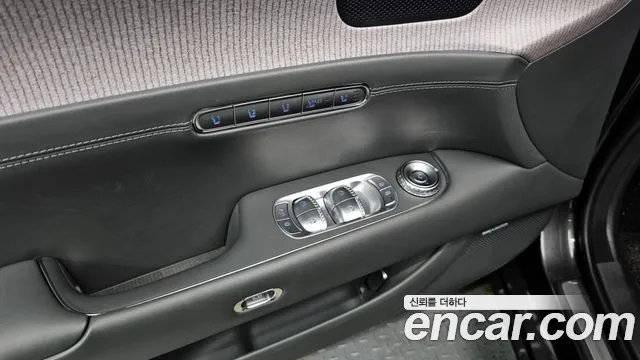 Genesis G90 Бензин 3.5 турбо AWD — Фото автомобиля 27
