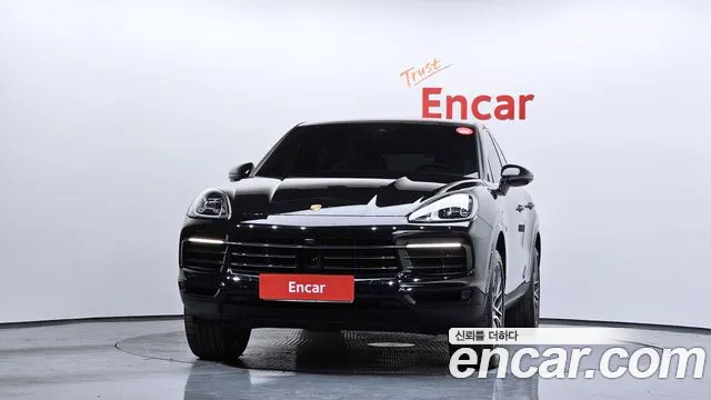 Porsche Cayenne — Фото автомобиля 3
