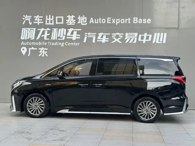 GAC Trumpchi M8 — Фото автомобиля 3