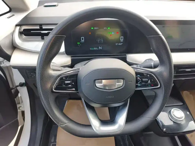 Geely Geometry E Firefly — Фото автомобиля 10