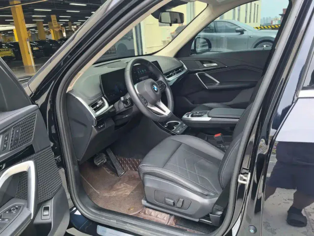 BMW X1 — Фото автомобиля 4
