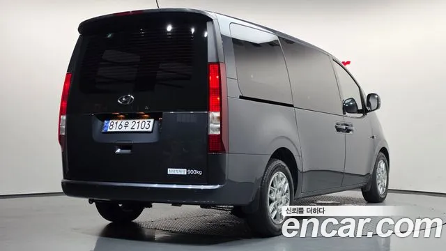 Hyundai Staria — Фото автомобиля 2