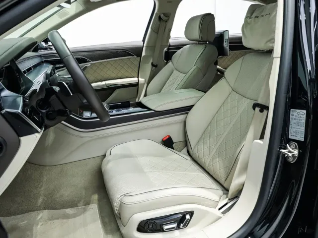 Audi A8 — Фото автомобиля 10
