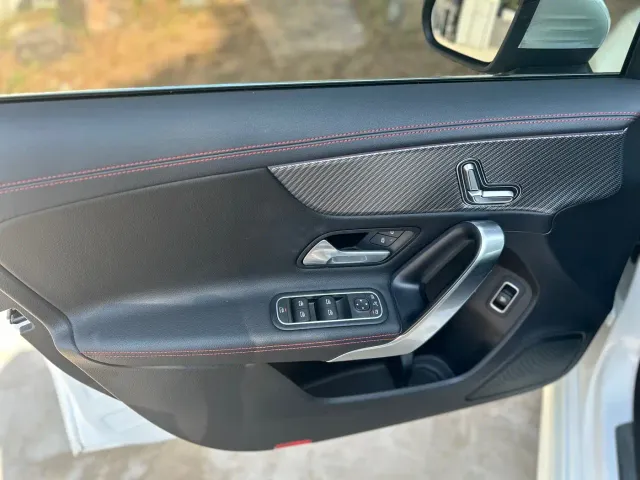 Mercedes-Benz A-Class — Фото автомобиля 9