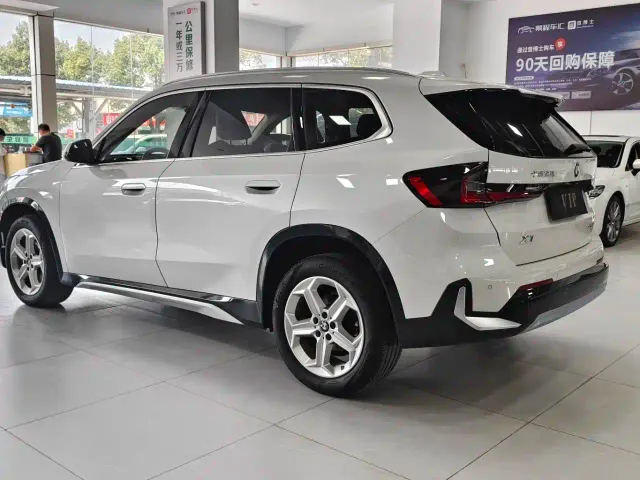 BMW X1 — Фото автомобиля 8