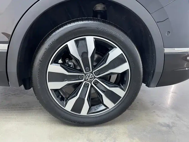 Volkswagen Tiguan L — Фото автомобиля 29