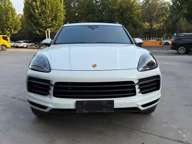 Porsche Cayenne — Фото автомобиля 2