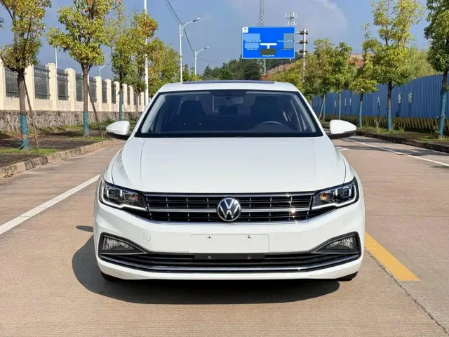 Volkswagen Bora — Фото автомобиля 2
