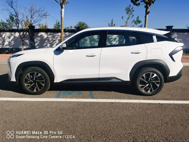 Geely Galaxy L7 — Фото автомобиля 3