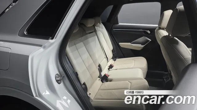 Audi Q3 35 TDI quattro Premium — Фото автомобиля 9