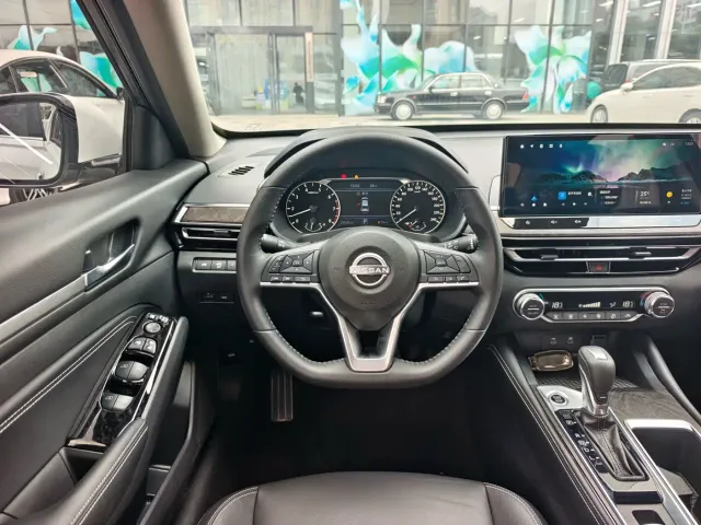 Nissan Teana — Фото автомобиля 15