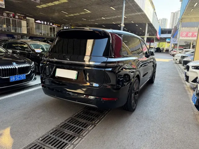 Li Auto L9 — Фото автомобиля 7