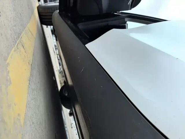 Tesla Model Y — Фото автомобиля 17