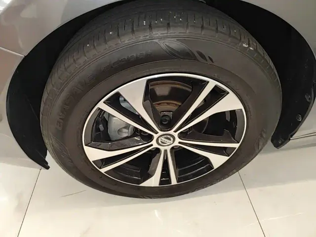 Nissan Sylphy — Фото автомобиля 22