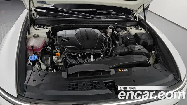 Hyundai Grandeur Grandeur (GN7) 2.5 Бензин 2WD — Фото автомобиля 6