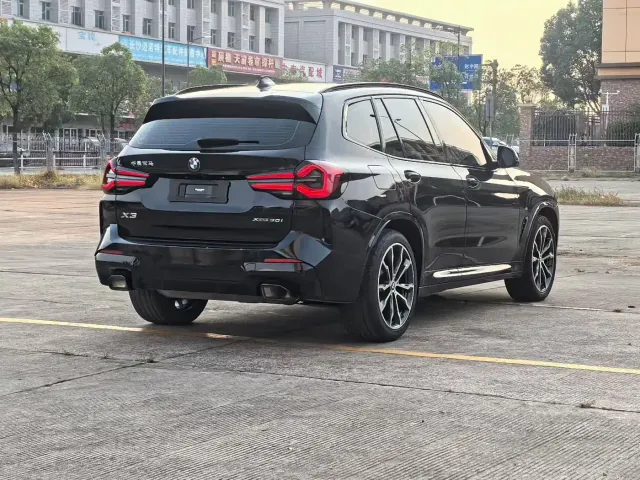 BMW X3 — Фото автомобиля 4