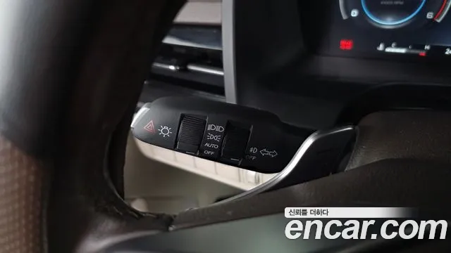 KG_Mobility_Ssangyong Rexton Rexton Arena Дизель 2.2 4WD — Фото автомобиля 27