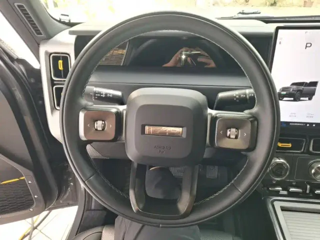 iCAR V23 — Фото автомобиля 10