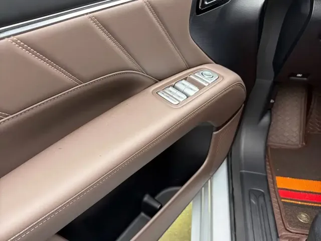 Wuling Motors Xingguang 730 New Energy 2025 Model Plug-in Hybrid Base Version — Фото автомобиля 12