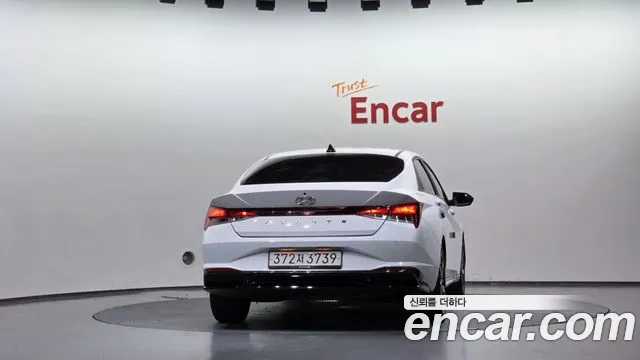 Hyundai AVANTE Modern — Фото автомобиля 4