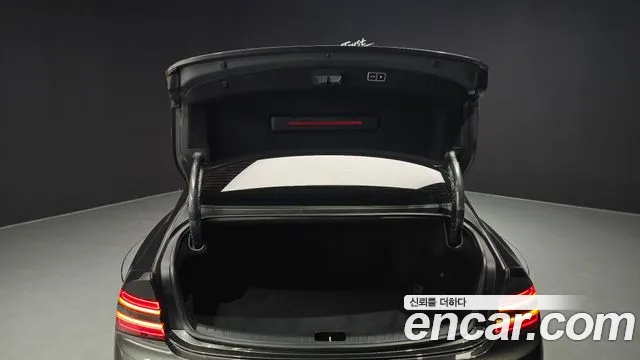 Genesis G80 Бензин 2.5 турбо AWD — Фото автомобиля 5