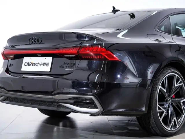 Audi A7L — Фото автомобиля 6