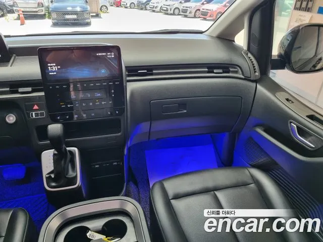 Hyundai Staria Staria Карго 5 мест — Фото автомобиля 9