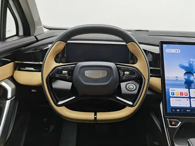 Geely Boyue L — Фото автомобиля 11