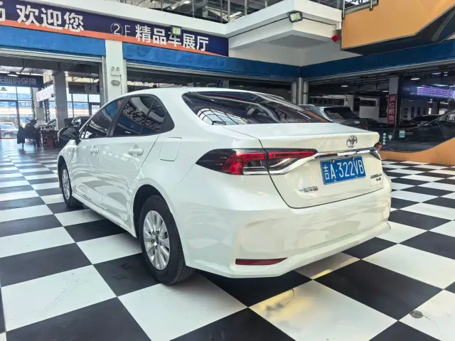 Toyota Corolla — Фото автомобиля 4