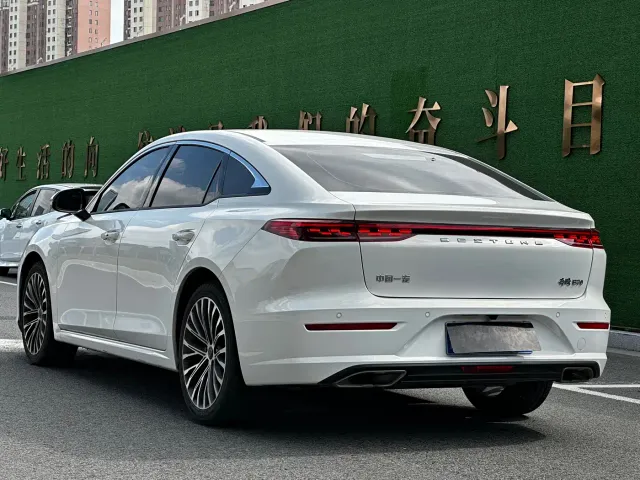Bestune B70 — Фото автомобиля 10