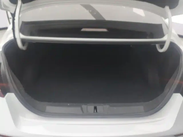 Geely Emgrand 2021 UP 1.5L Manual Comfort — Фото автомобиля 4