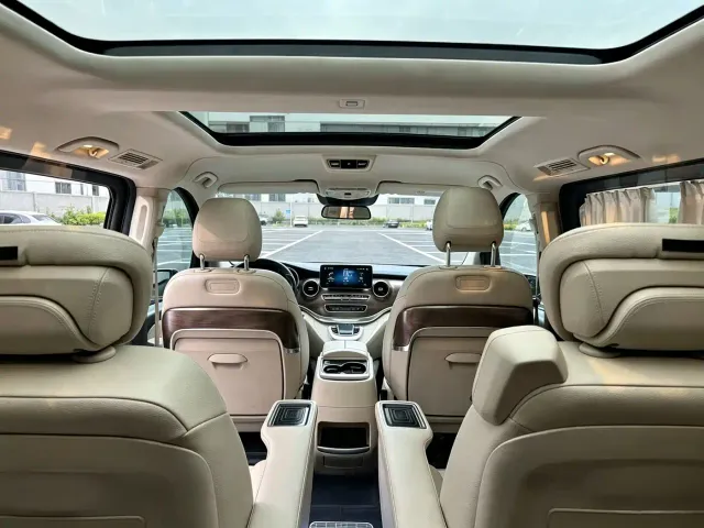 Mercedes-Benz V-Class — Фото автомобиля 7