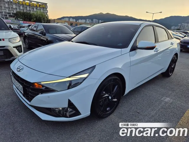 Hyundai AVANTE Avante (CN7) — Фото автомобиля 2