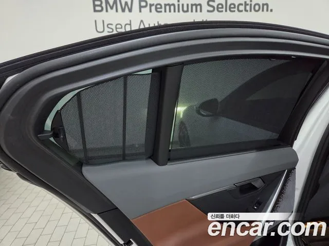 BMW 5 Series G60 — Фото автомобиля 16