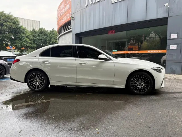 Mercedes-Benz C-Class — Фото автомобиля 3