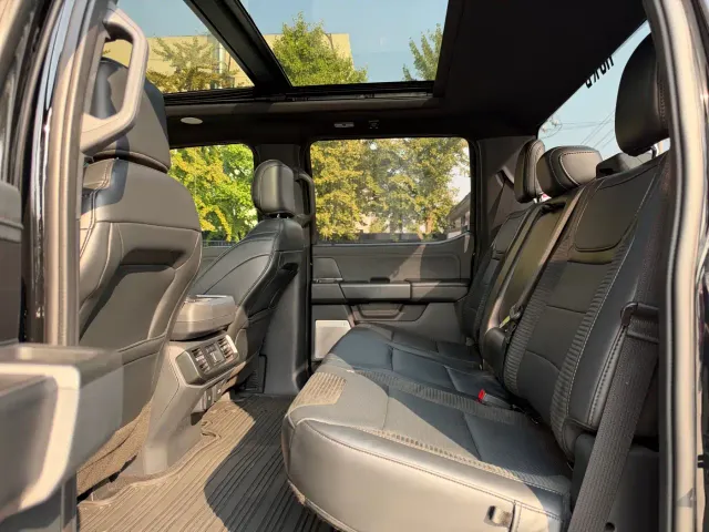 Ford F-150 Raptor — Фото автомобиля 10