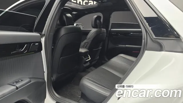 Hyundai Grandeur GN7 — Фото автомобиля 16