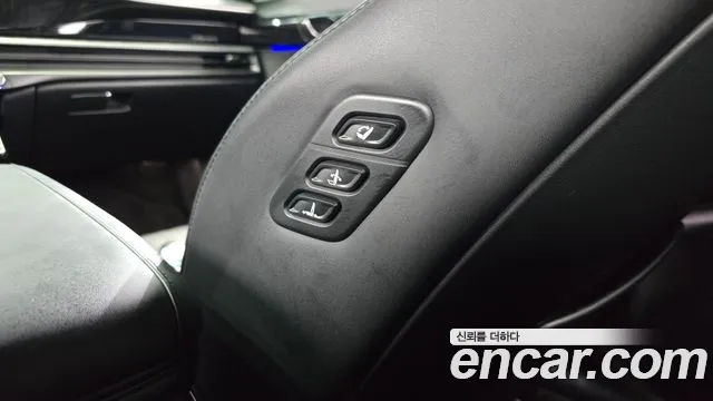 Hyundai Grandeur GN7 — Фото автомобиля 30