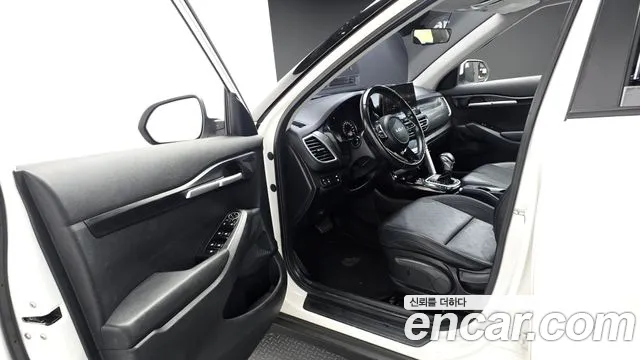Kia Seltos — Фото автомобиля 10